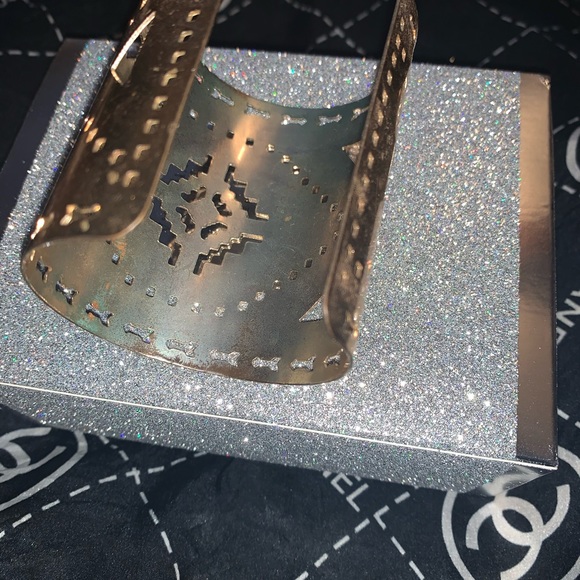 Bracelet - Picture 3 of 4